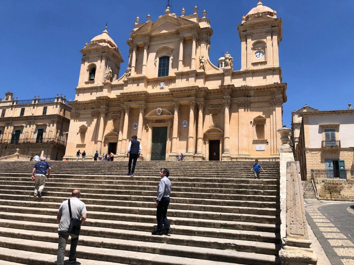 Tannur Del Carmine Villa โนโต ภายนอก รูปภาพ
