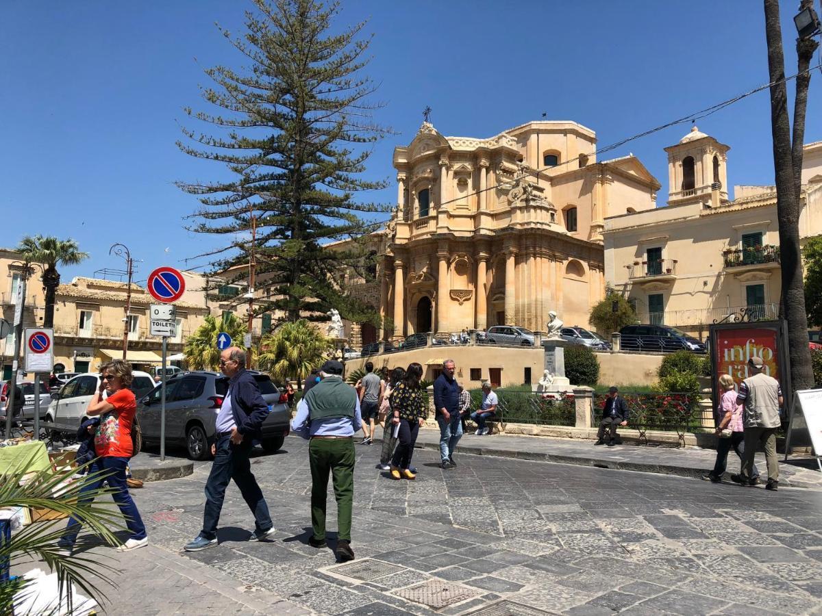 Tannur Del Carmine Villa โนโต ภายนอก รูปภาพ